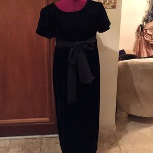 Motherhood black velvet dress
